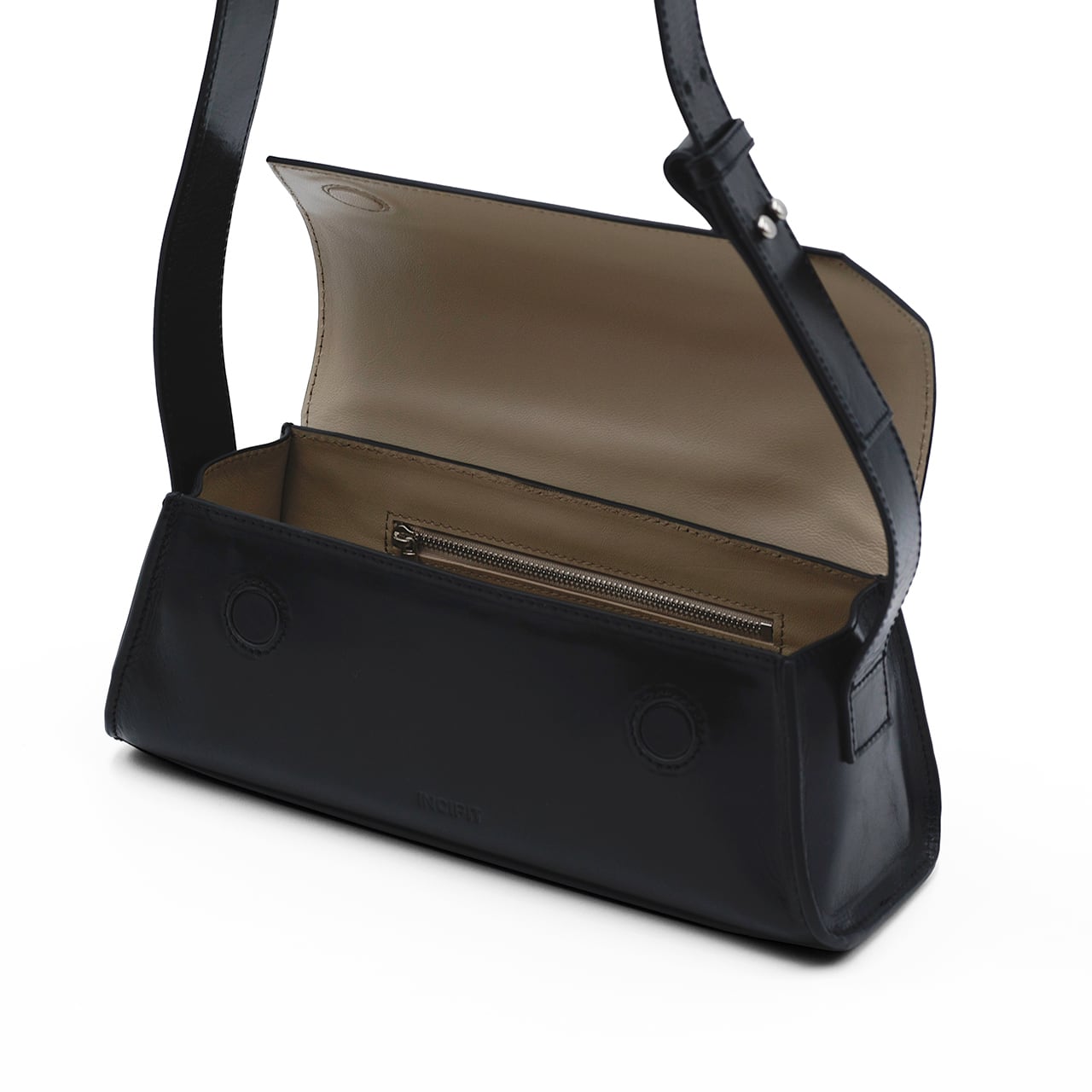 その他 coco.a.migi Calmere]イニシャルレザーA4トートバッグ (ホワイト) | KOBUNSHA