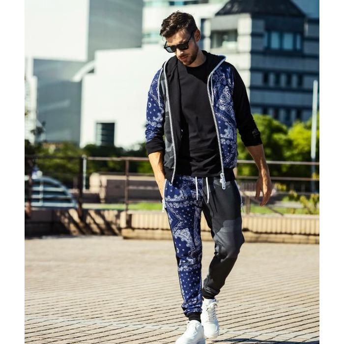 1PIU1UGUALE3 迷彩柄 フーディーとパンツセット