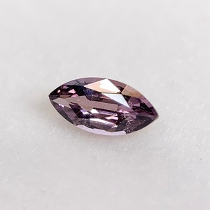 スピネル マーキスカット ルース 0.40ct 紫系 約7mm×3.5mm r-0656
