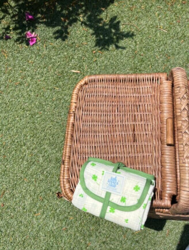 予約【tak!tak!tak!tak!】Lucky Clover Blanket