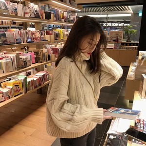 ケーブル編みざっくりタートルニット　AJ11009-2631