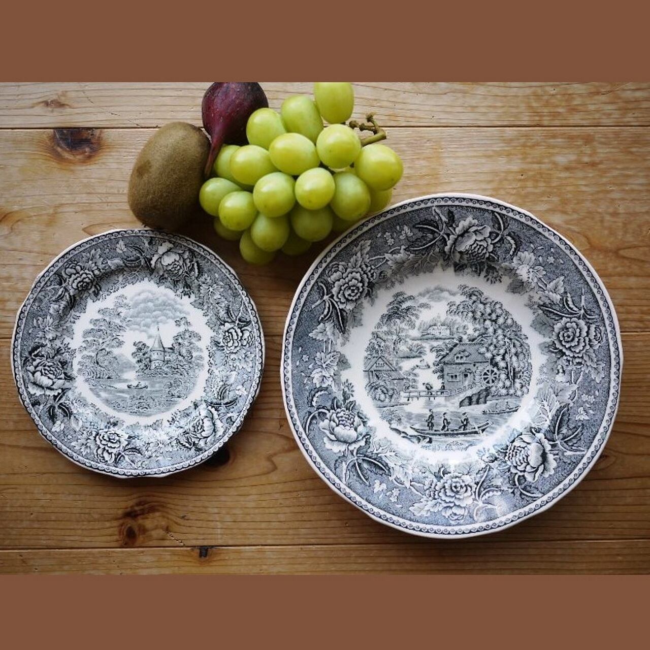 ARABIA アラビア 黒プレート2枚 ランドスケープ LANDSCAPE アンティーク