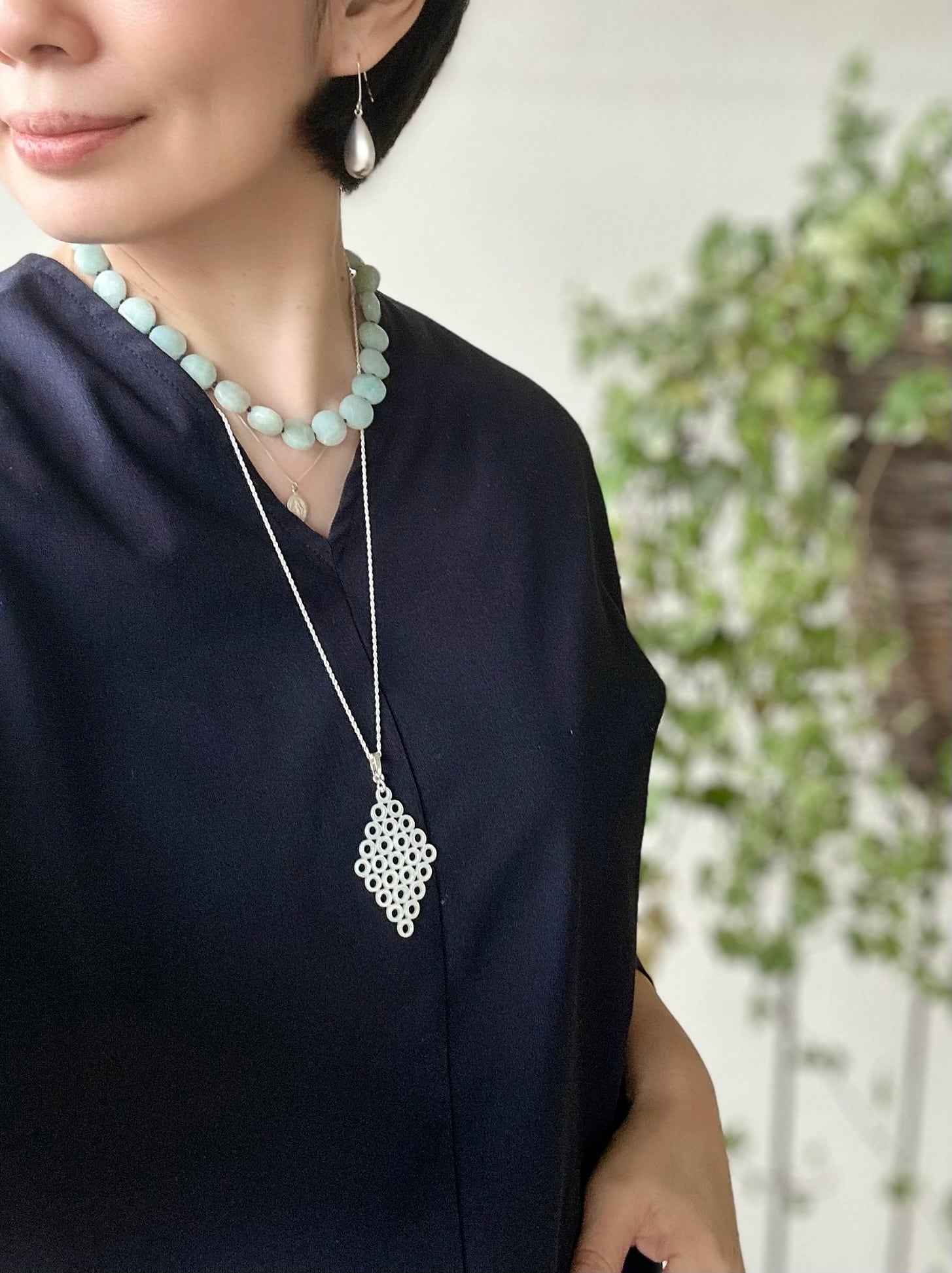 マザーオブパールネックレス | 上品なアクセサリー | こだわり素材