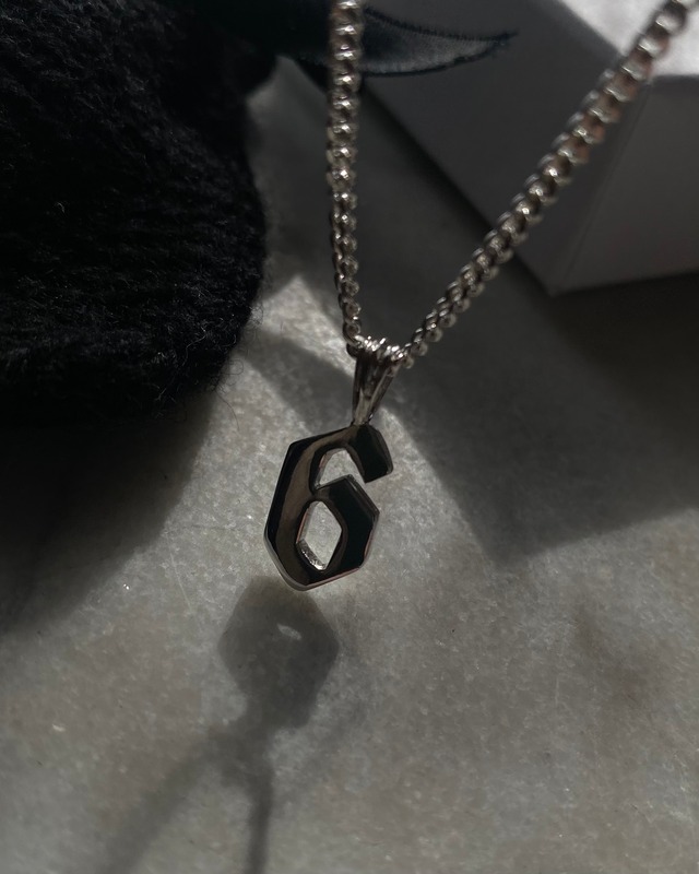 Number necklace top