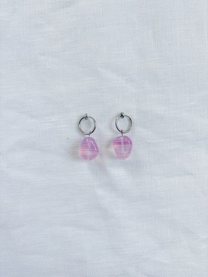 71. pink × border × glass