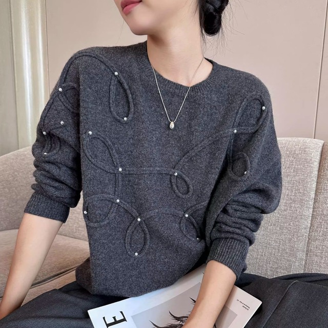 3D Embroidered Knit pullover A1575