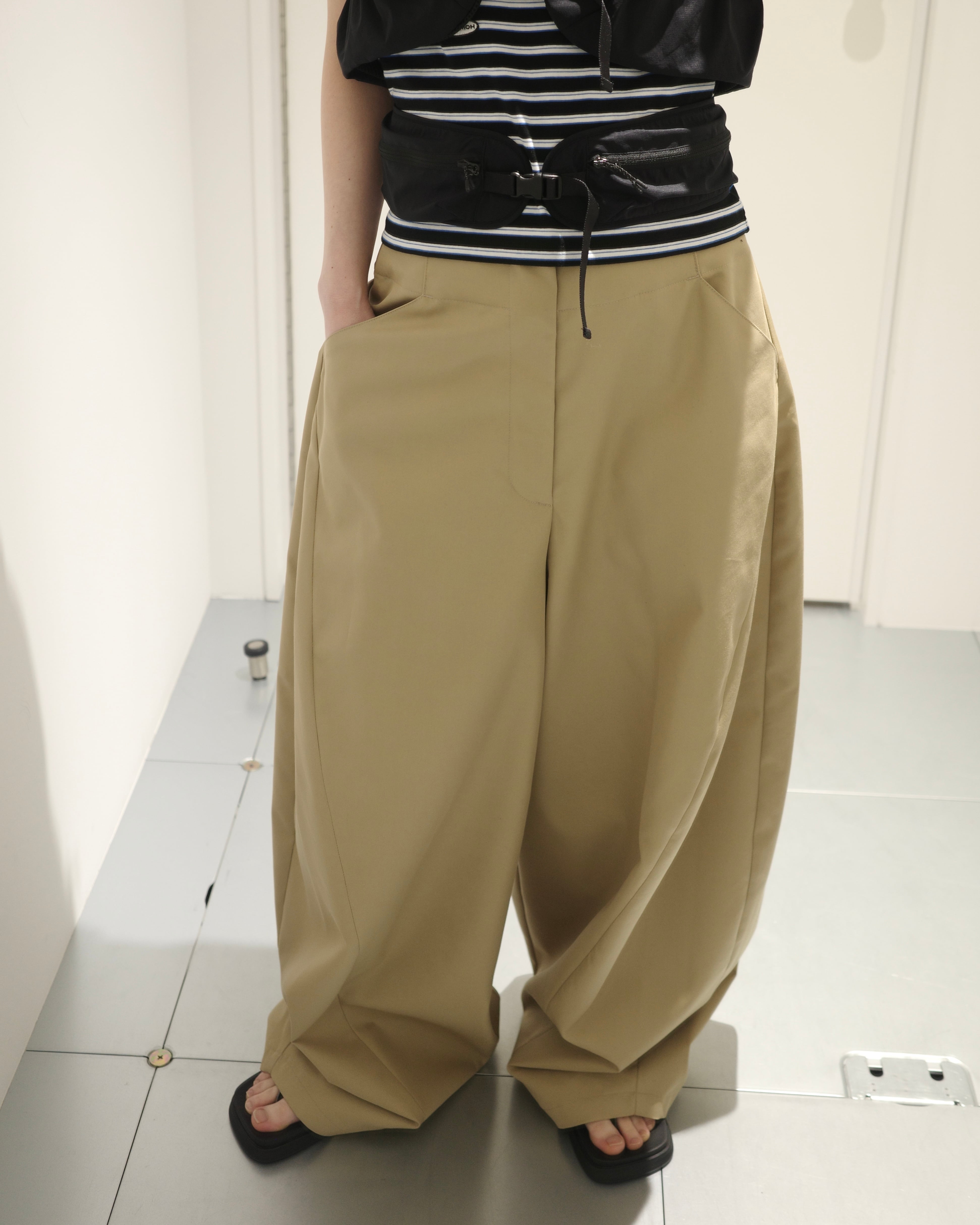 26AW】nagonstans ナゴンスタンス / ワイドパンツ / oval wide pants