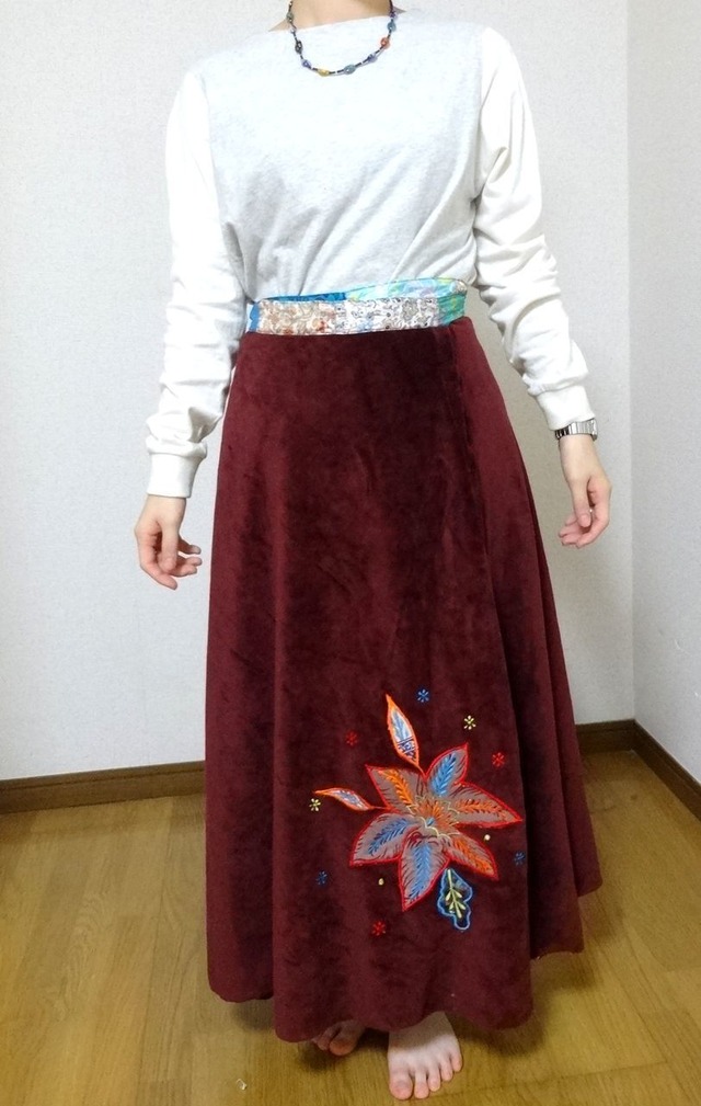 EMS-020MA ベルベット刺繍×シルク巻きスカート エンジ