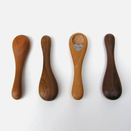 木の栓抜き | 家具工房のお店【 POZZO(ポッツォ 木の栓抜き | 家具工房のお店【 POZZO(ポッツォ