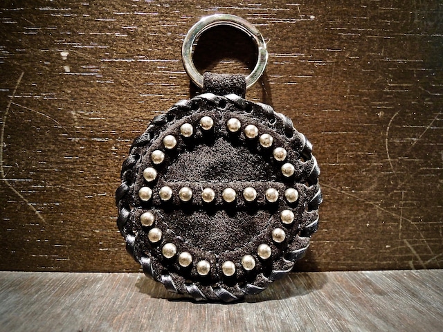 SATANTA サタンタ BEADS LEATHER TRAY 001