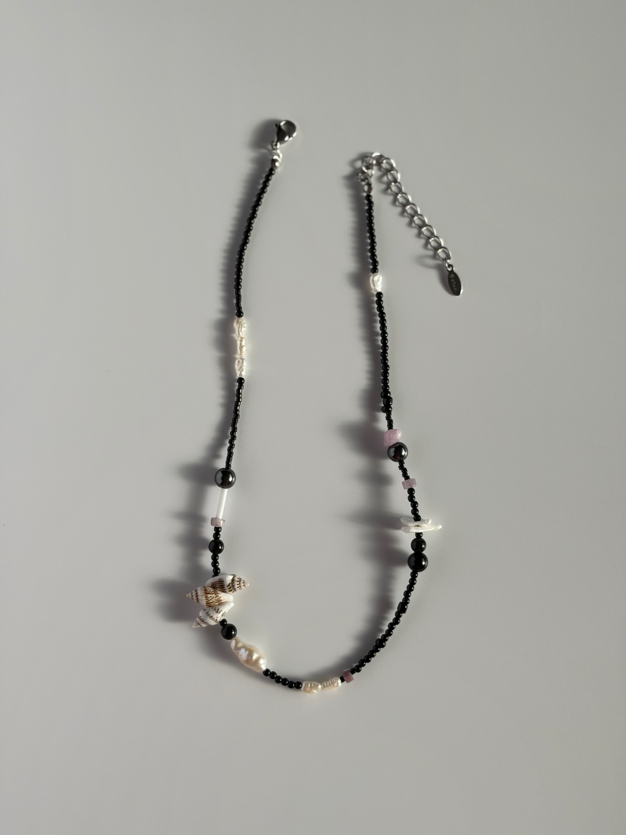 Black×Shell beads necklace［BZN45］