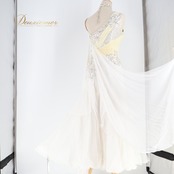 社交ダンス 衣装 スタンダードドレス ワンピース ドレス スタンダード デモ パーティ 発表会 THE GRACE フロート レース チュール 綺麗 ホワイト系 フロート付き ふわふわ おしゃれ 高級感 モダンダンス ドレスアップ エレガント