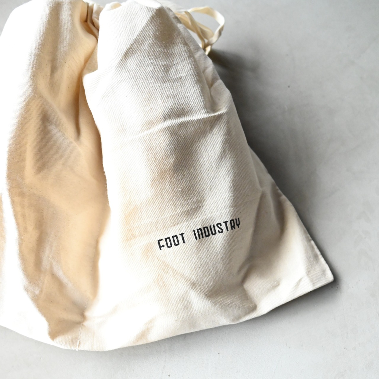 FOOT INDUSTRY / ANTHRACITE