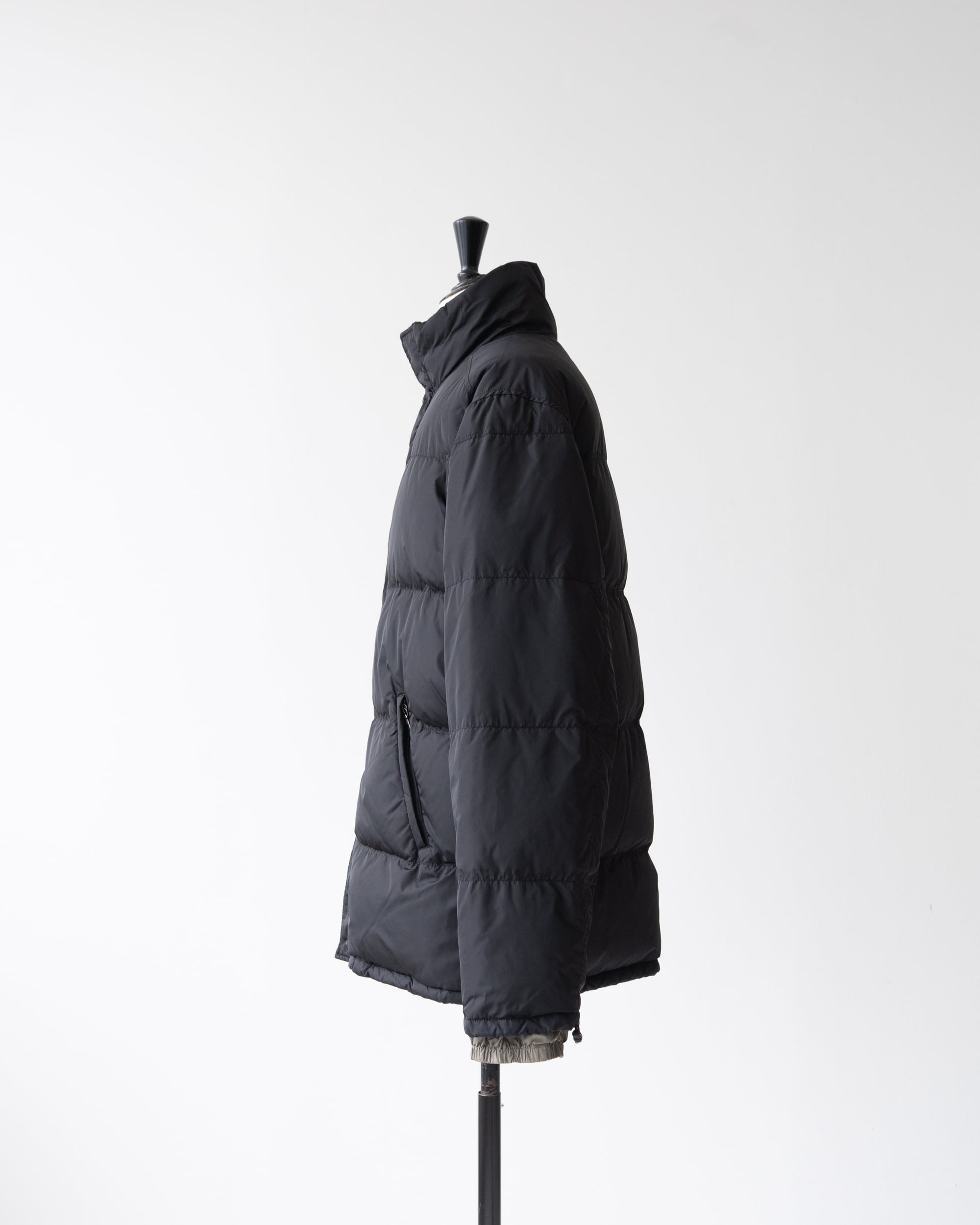 prada sports downjacket 手袋付き シーズンオフ価格極美品 prada sports downjacket 手袋付き シーズンオフ価格極美品 prada