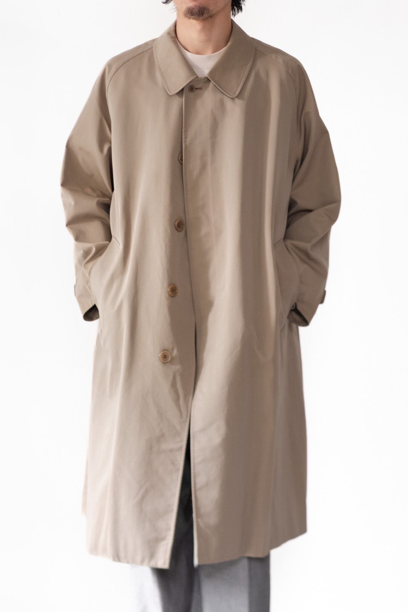 Early–Mid 1990's] “Aquascutum” One-Piece Sleeve Balmacaan Coat