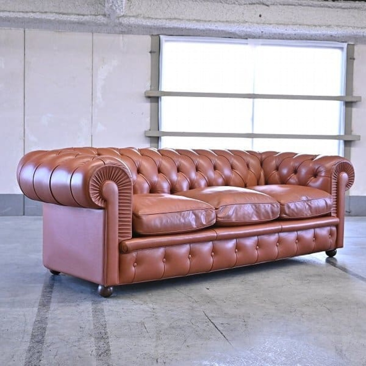 イタリア製 PoltronaFrau/ポルトローナ・フラウ 270万「CHESTER/チェスター」3人掛けソファb 本革 レンツォ・フラウ トリプル【 中古家具/中古インテリア/USED家具ユーズド家具/リサイクル】