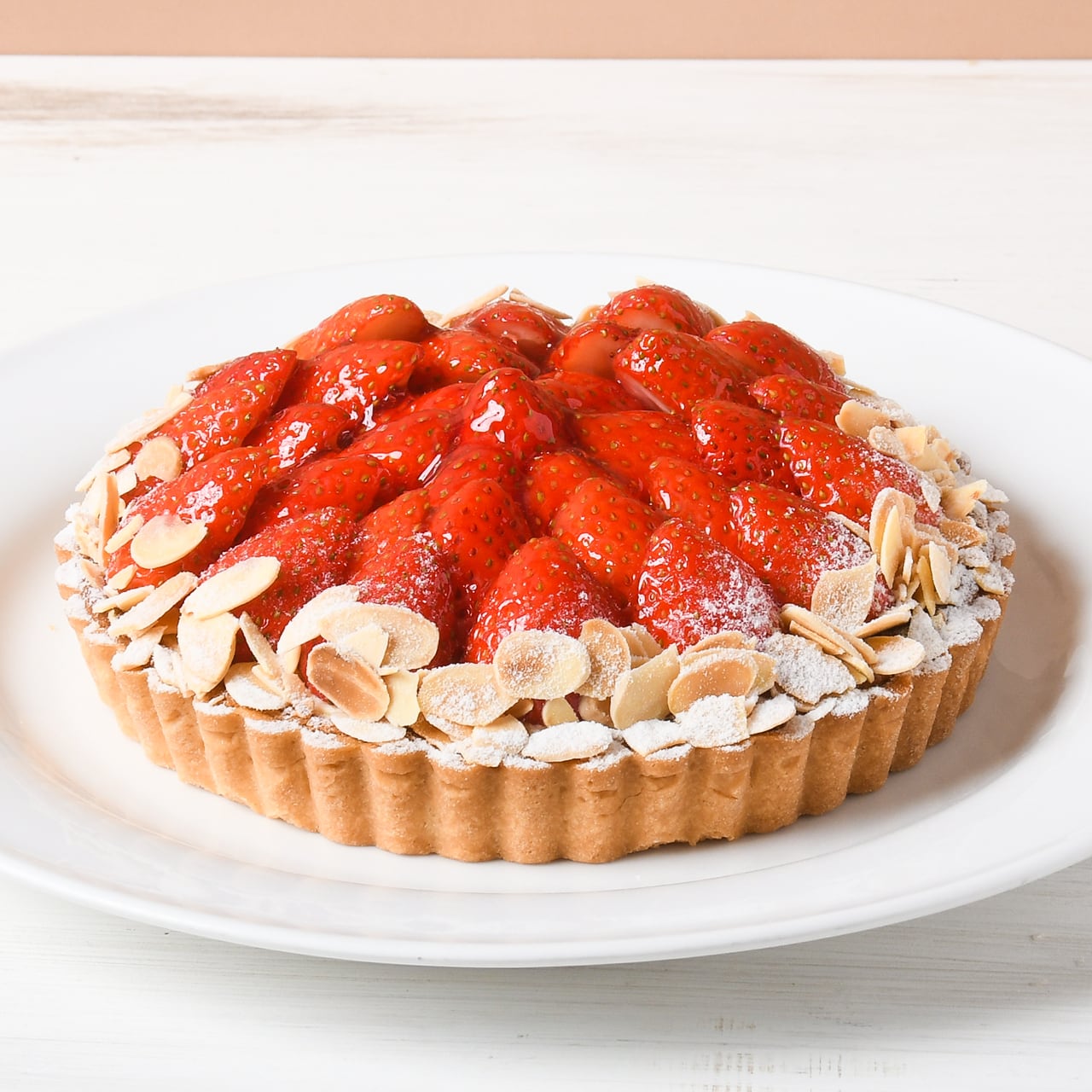 送料込 軽井沢農園のパティスリーより完熟夏いちごタルト 5号サイズ Atterrace軽井沢ガーデンファーム