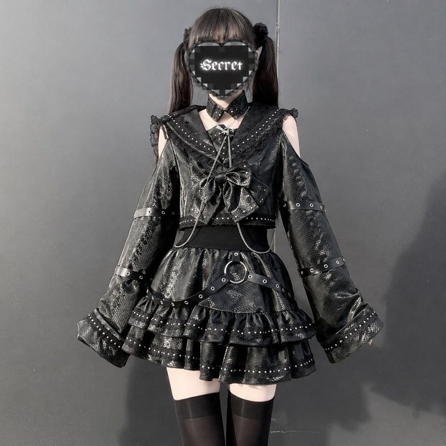 黒鎖学院の反逆 スタッズチェーンセーラー襟ゴスロリ2点セットアップ