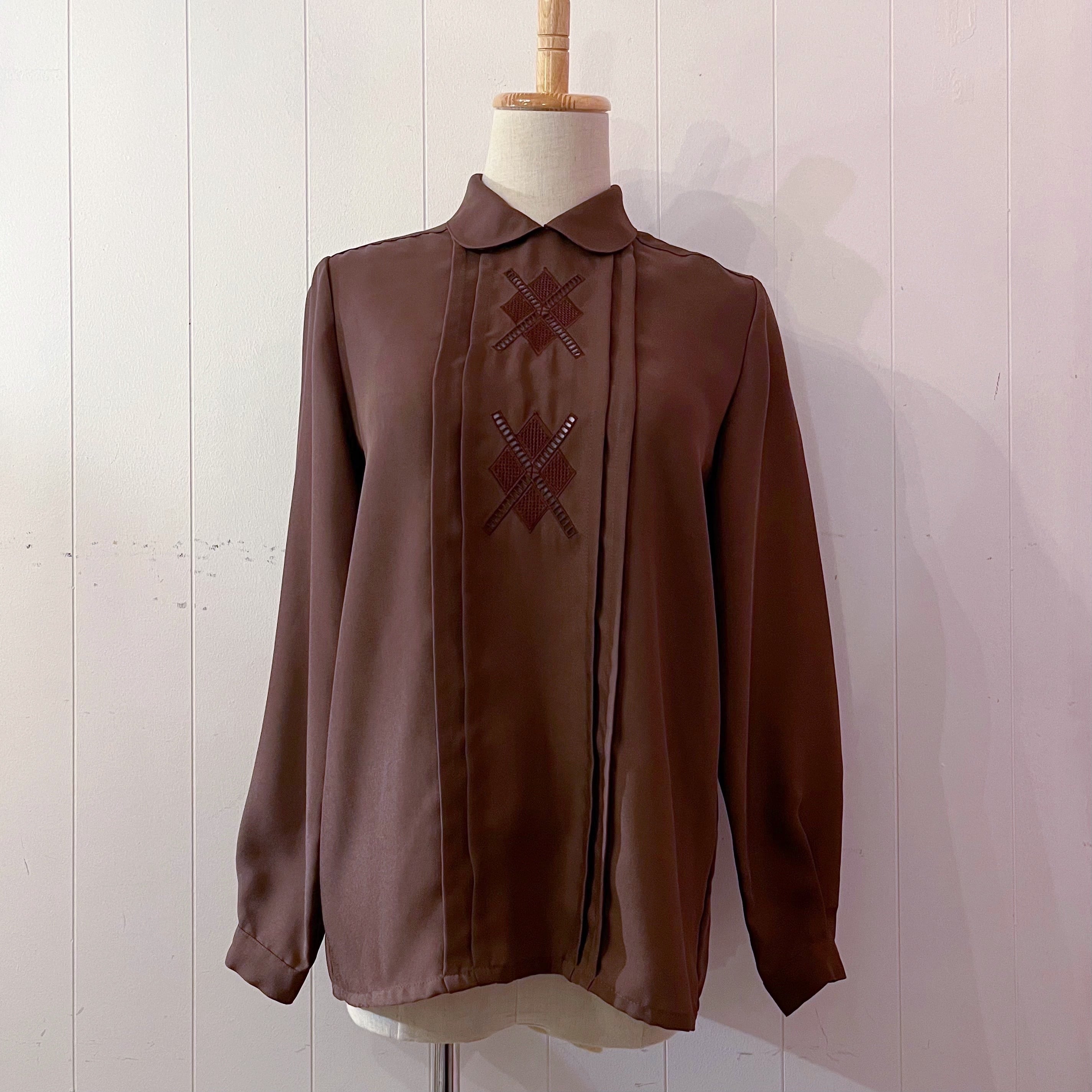 brown diamond back button blouse
