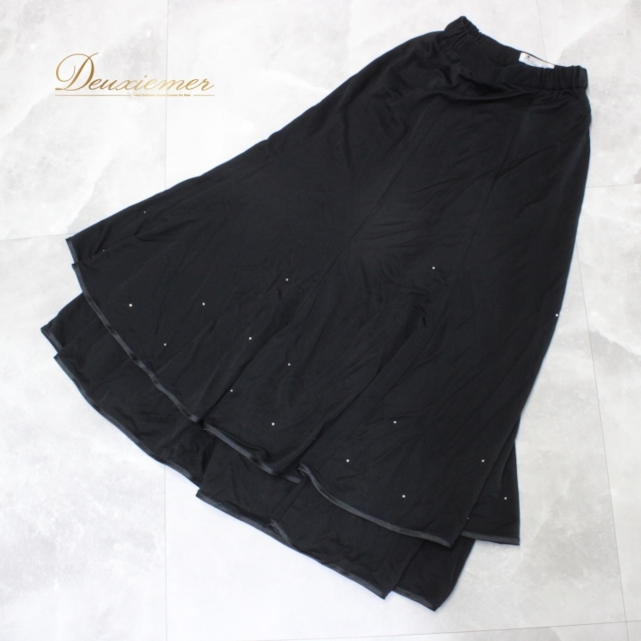 社交ダンス 衣装 スタンダード スカート レッスンウェア Dance Fashion Pier ダンスファッションピア 黒 無地 ブラック系 練習着 ダンス スカート おしゃれ 練習用 ダンス衣装 大人 女性 用 練習 トレーニング 伸縮性 ラインストーン シンプル クラシック ひざ下丈 フィット感 上品 スタイル コーディネート