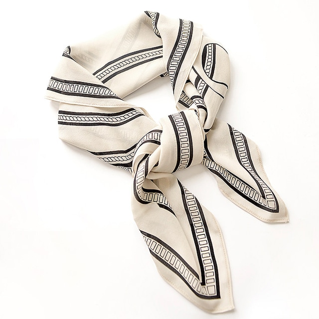 Geometric print scarf A00090