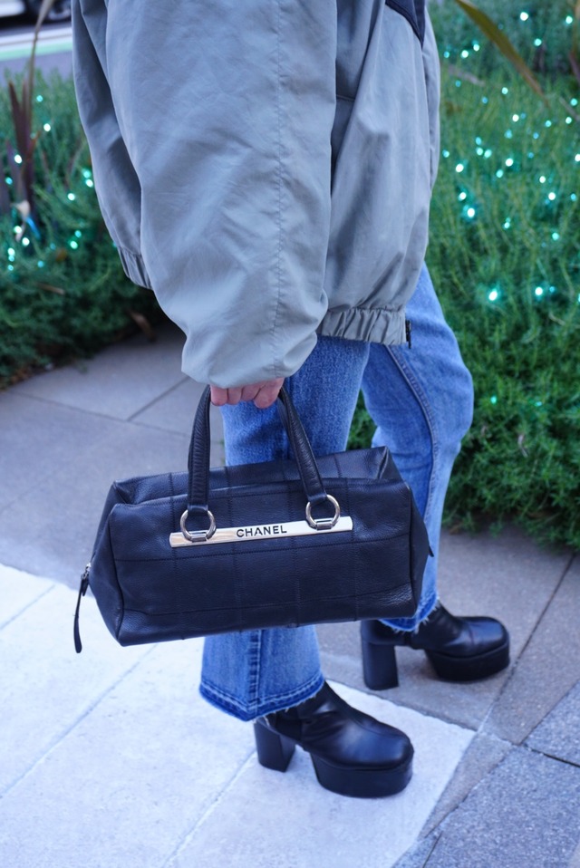 CHANEL シャネル   ハンドバッグ ブラック ロゴ キャビアスキン チョコバー ミニボストンバック vintage ヴィンテージ オールド iez78z