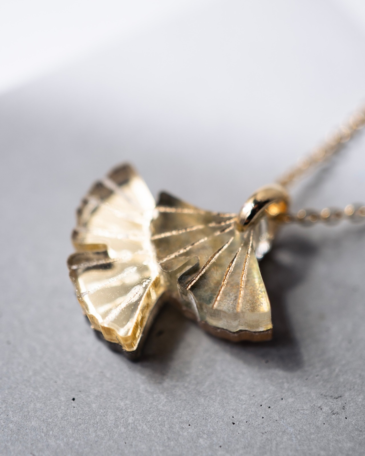 寄り添い -銀杏-　necklace