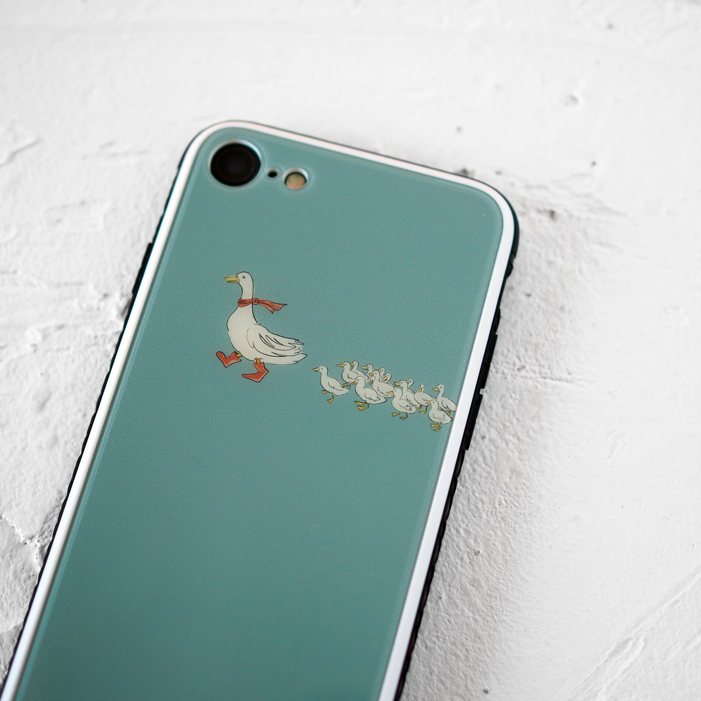 【もずく酢さま】iphone Duck Celadon ガラススマホケース | bluewhite(ブルーホワイト