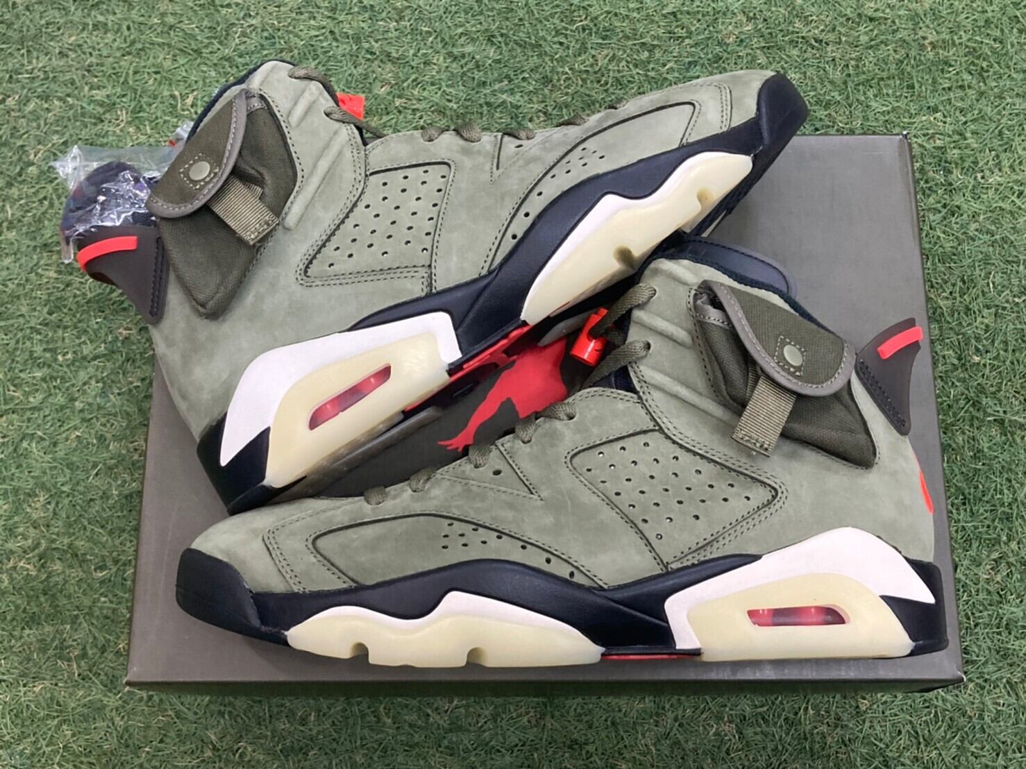 NIKE × TRAVIS SCOTT AIR JORDAN 6 RETRO SP MEDIUM OLIVE 28㎝ CN1084  