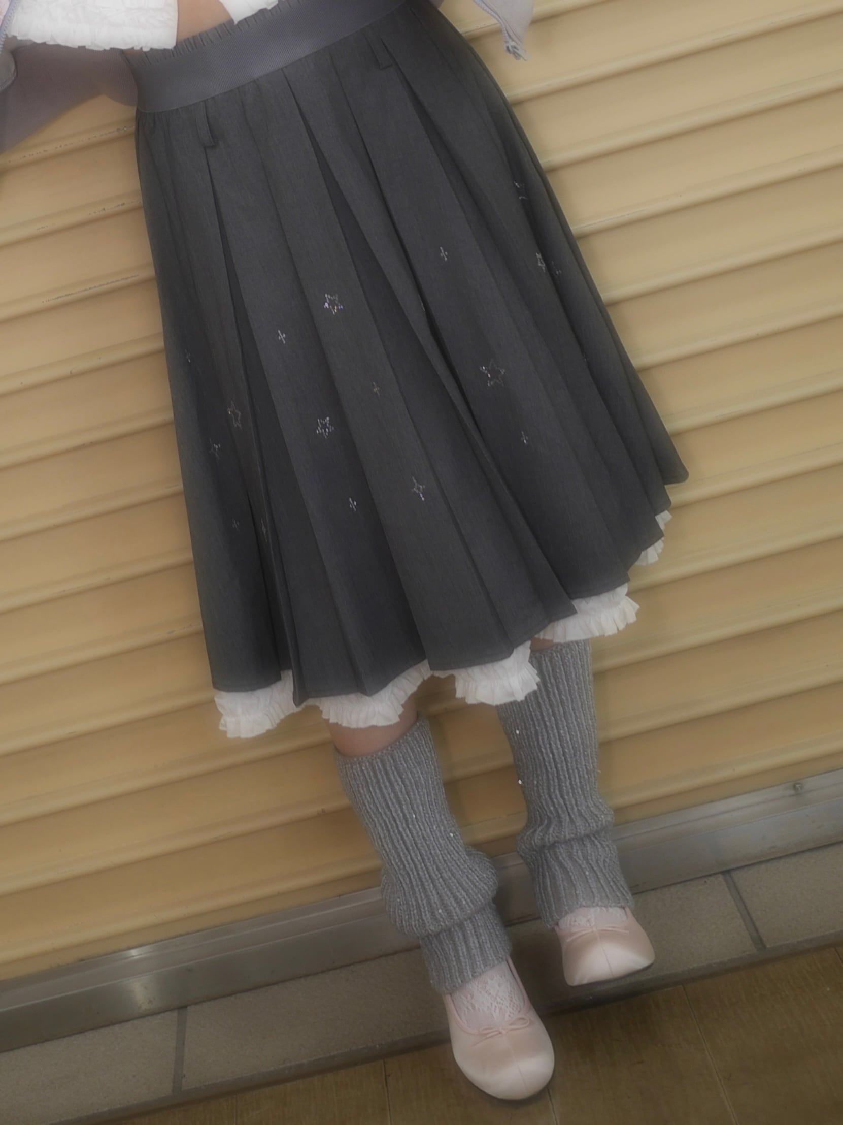フリルレイヤードグリッタースカート　GRAY
