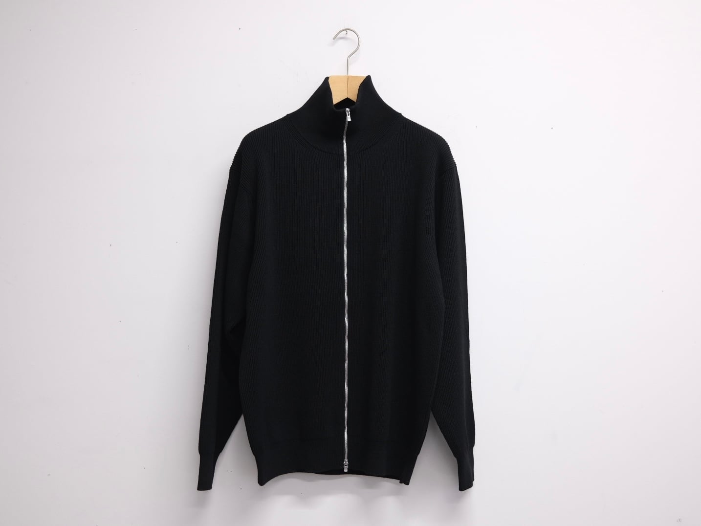 BATONER” SILK RIB CREW NECK DS Men's BATONER” SILK RIB CREW NECK DRIVERS KNIT BLACK