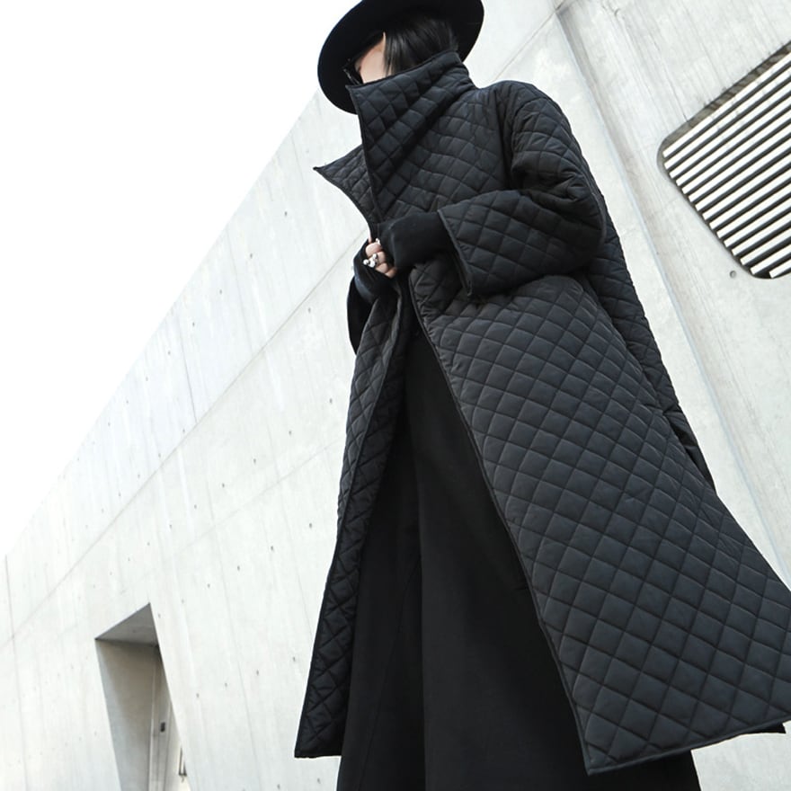 ゴスロリ モード系 コート キルティング 大人ゴシック サイドスリット入り 通勤 アラサー
