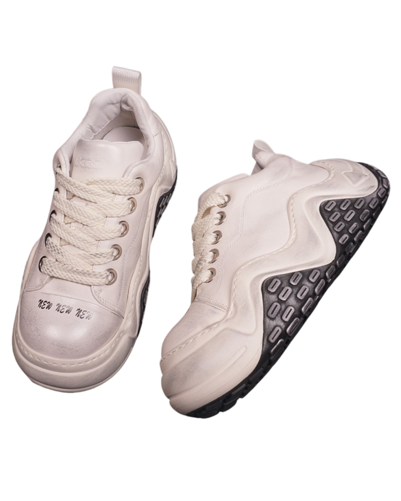 身長高見え設計｜重心で魅せるウェーブソールスニーカー(SHS00057)