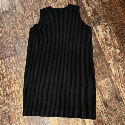 HOMME PLISSE ISSEY MIYAKE 24AW ノンスリーブ HOMME PLISSE ISSEY MIYAKE 24AW ノンスリーブ