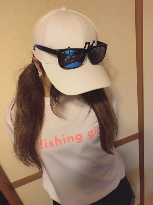 fishing girl Tシャツ（片面プリント）
