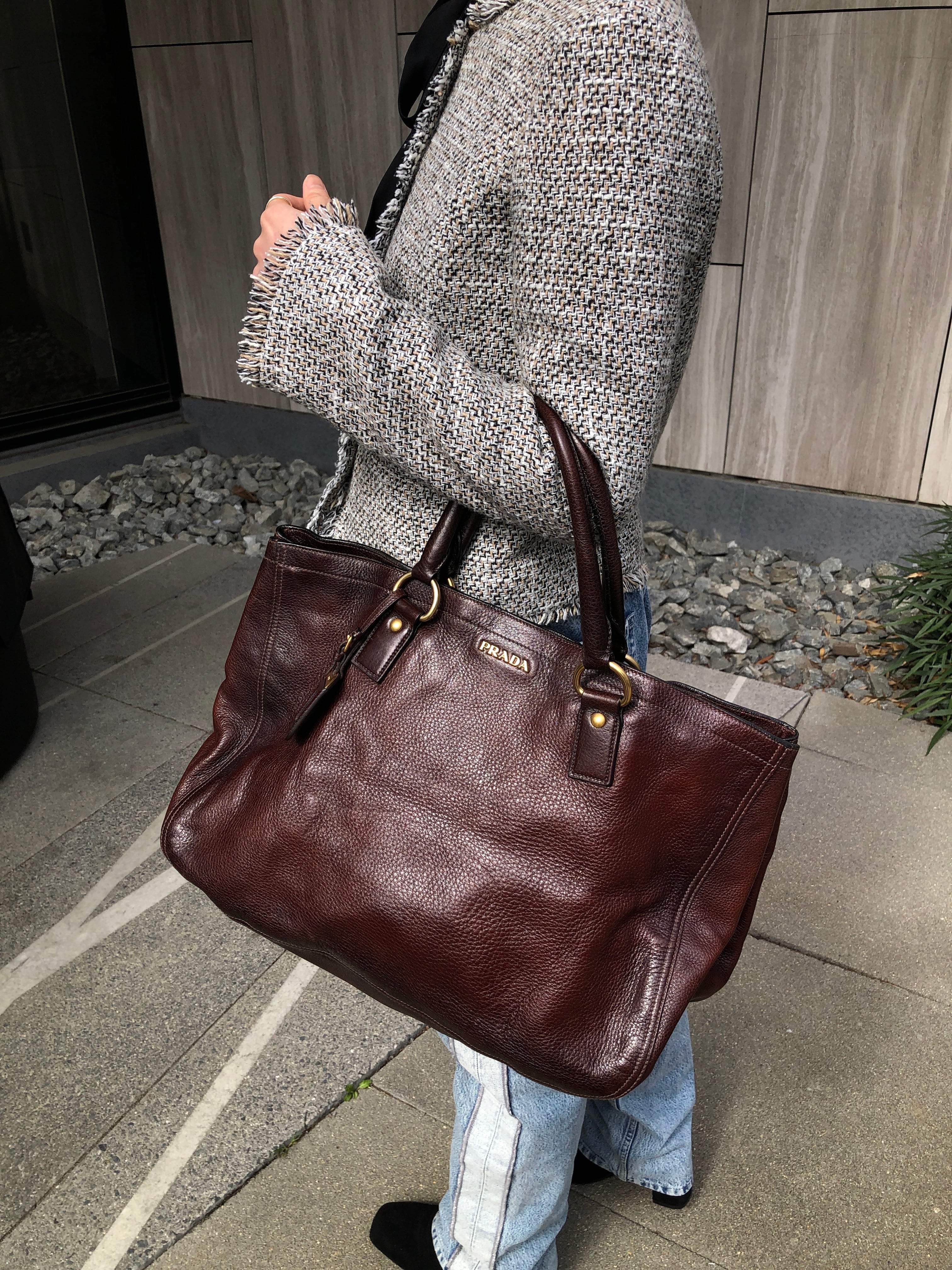 PRADA プラダ ビンテージ レザー 2Way ショルダートートバッグ 茶色 PRADA プラダ ハンドバッグ ブラウン ロゴ レザー 2wayトートバッグ