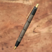 ★不定期販売★ 革軸ペン【クロコダイル ヴィンテージカーキー】