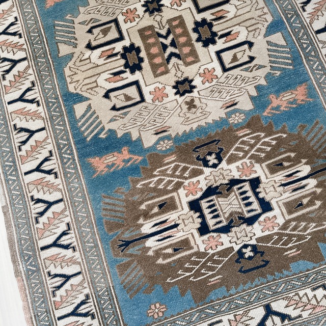 トルコ ヴィンテージラグ TR043 | カルス | 111cm × 178cm