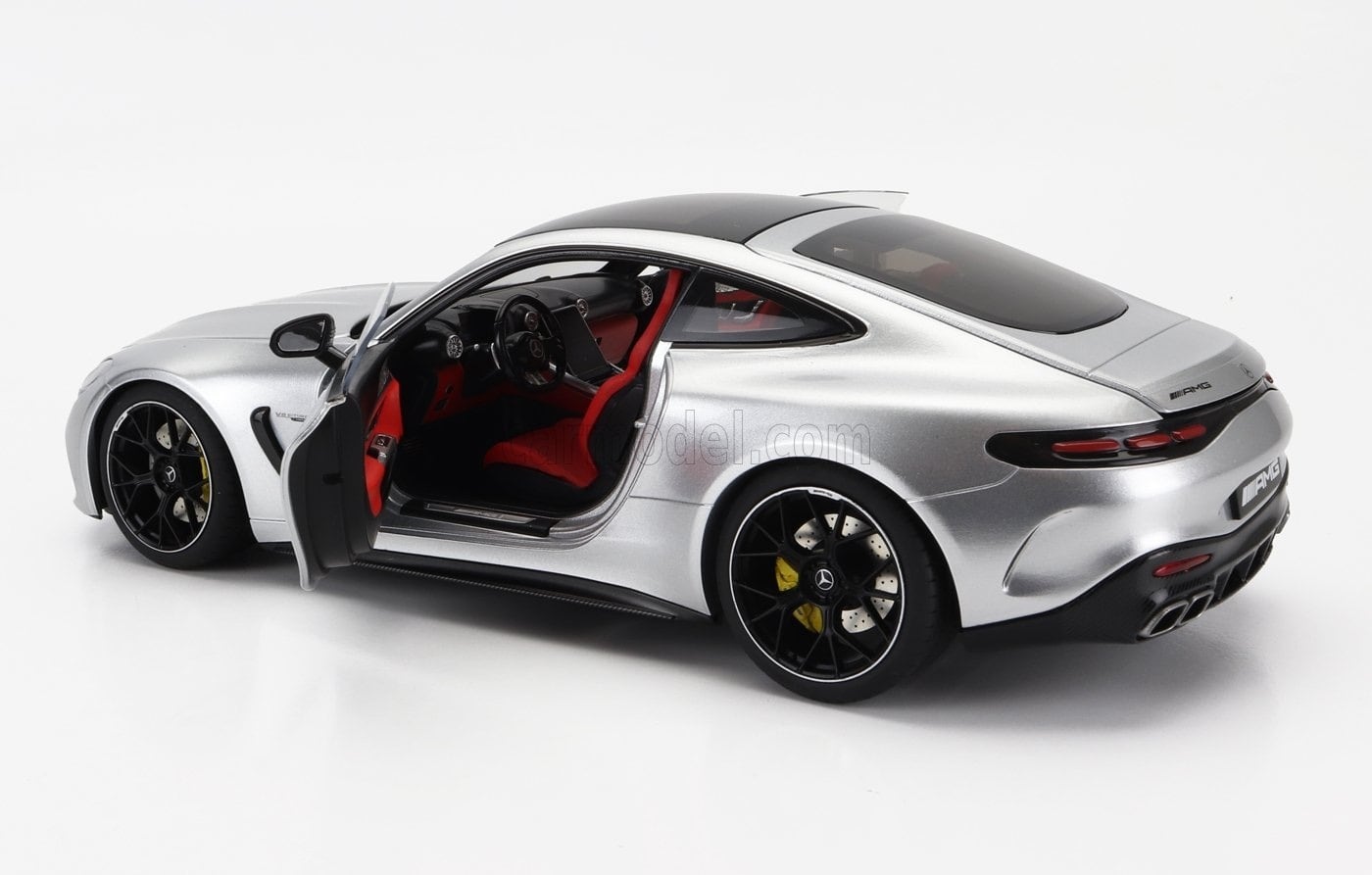 ミニカー 1/18 メルセデス ベンツ GTクラス AMG GT63 NZG 1/18