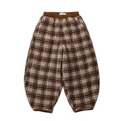 茶棕チェックで描く、やわらかな立体感バルーンパンツ《i0839》