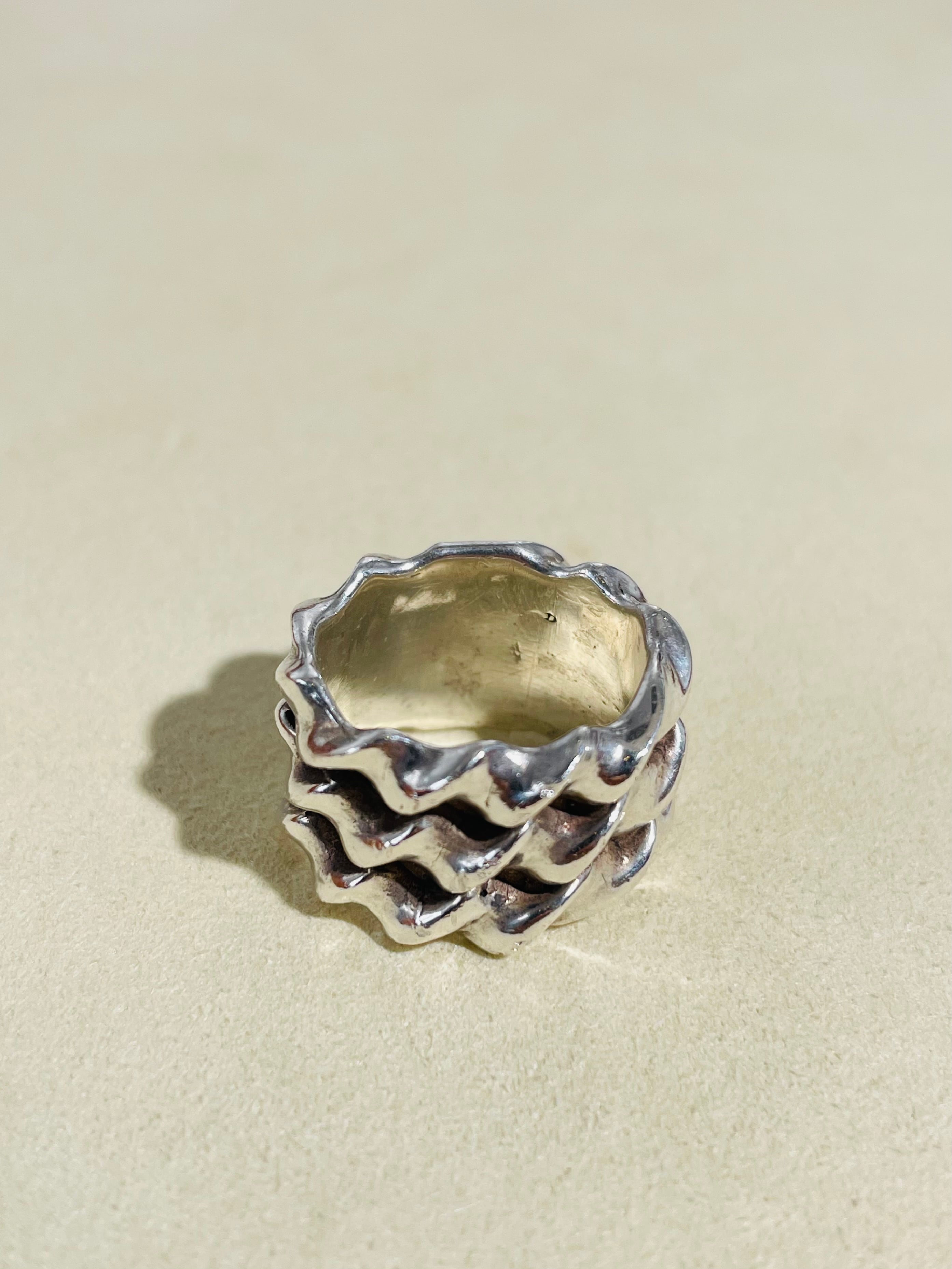 Trinity Twist Ring #9 -U.S-