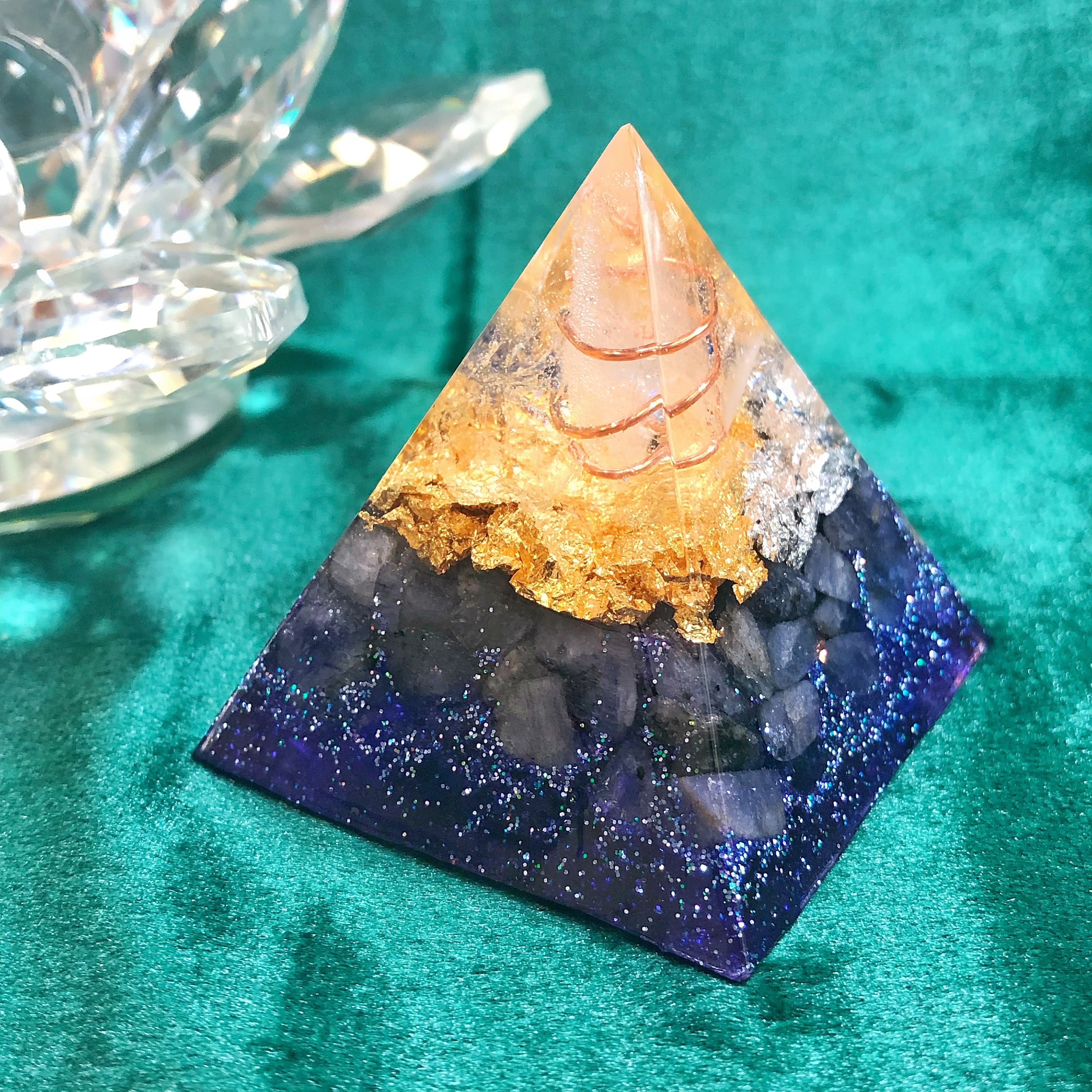 ピラミッドオルゴナイト❤️‼️5cm型 妖精の煌めき ピラミッドオルゴナイト❤️‼️5cm型 妖精の煌めき