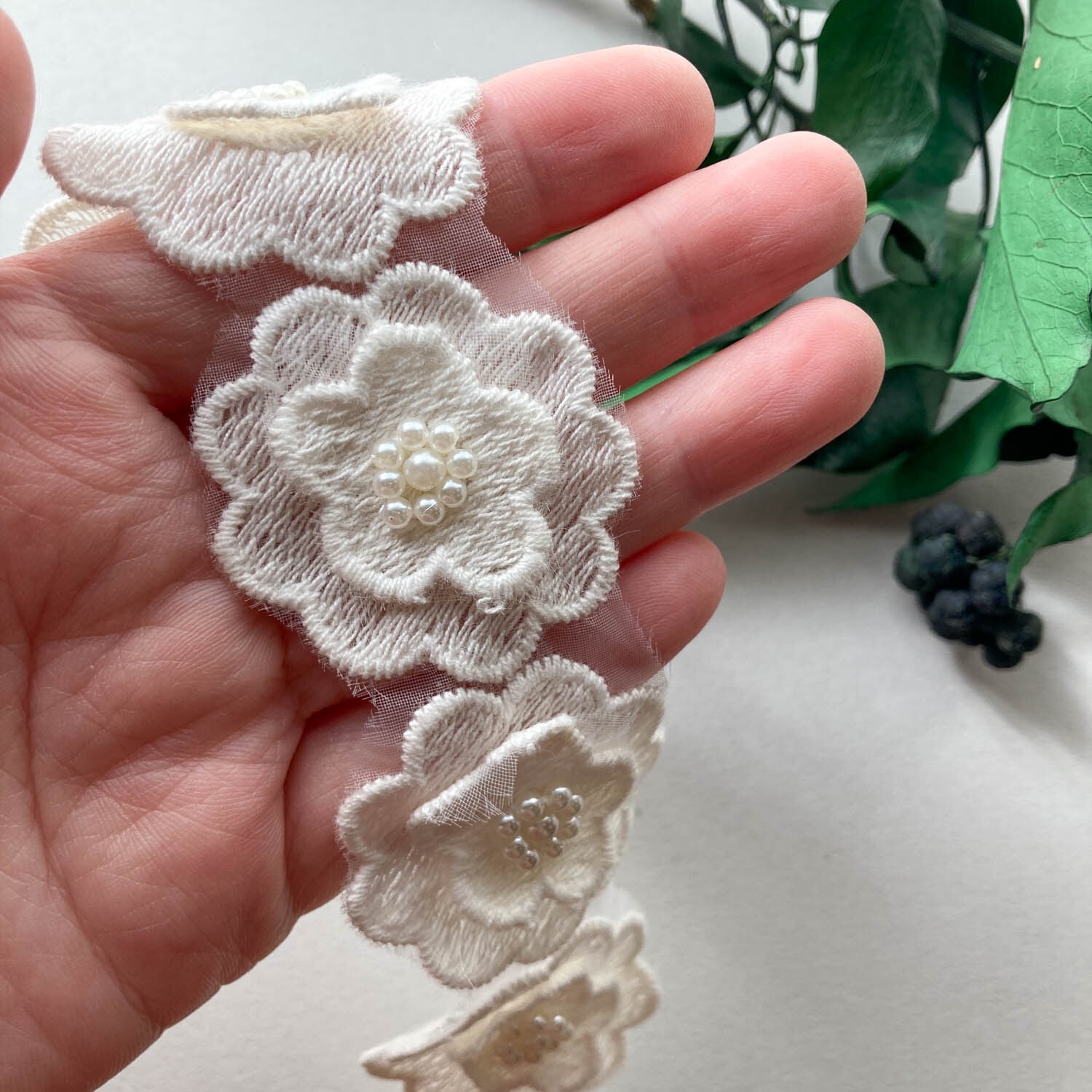 ビーズ付きお花レース 再入荷〉ビーズ付お花モチーフレース（1p〜） | Dua-アクセサリー