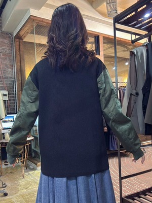 33℃　bc601701　ラメ糸ミリタリースリーブ 切替 Knit c/d