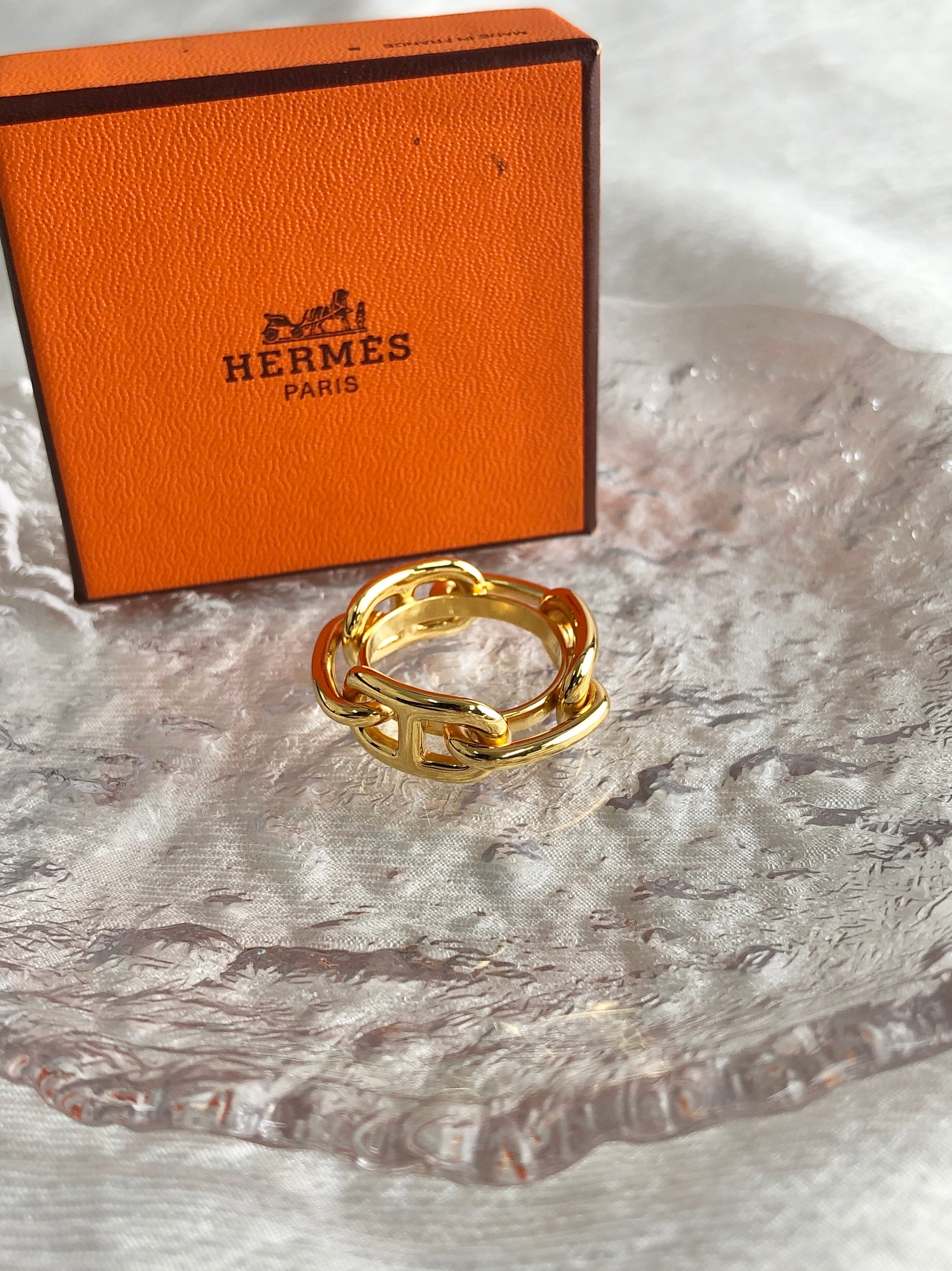 【極美品】HERMES エルメス スカーフリング ゴールド HERMES エルメス スカーフリング ゴールド シェーヌダンクル vintage