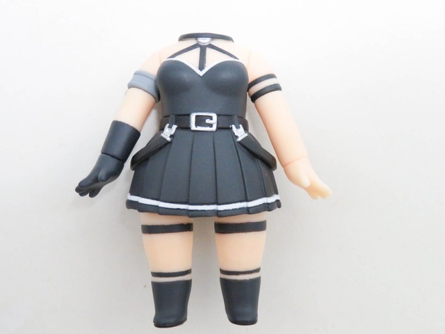 再入荷（A−ランク）【2546】 ユーベル  体パーツ 戦闘服　ねんどろいど