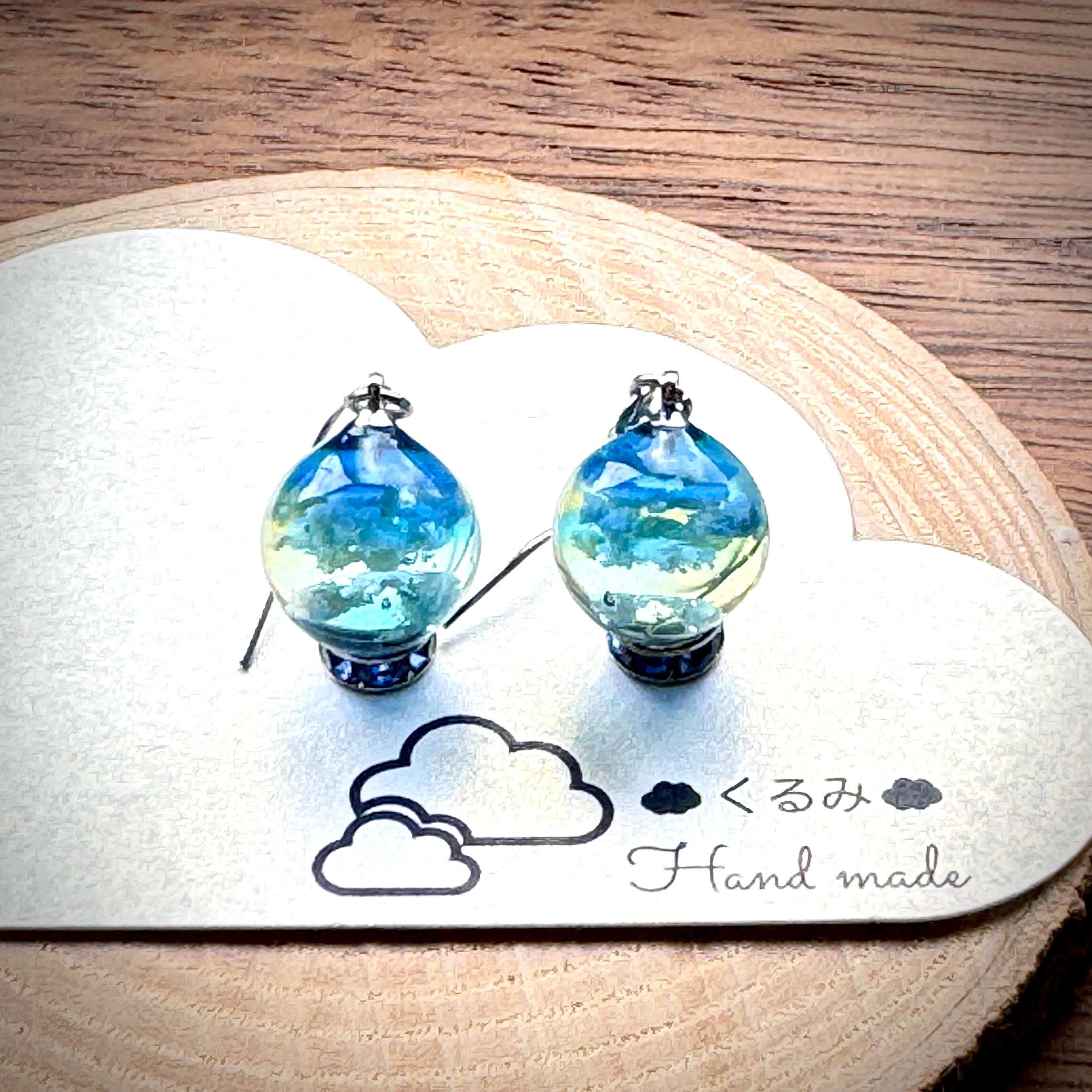 レジンピアス イヤリング 青空  まん丸 12mm  c