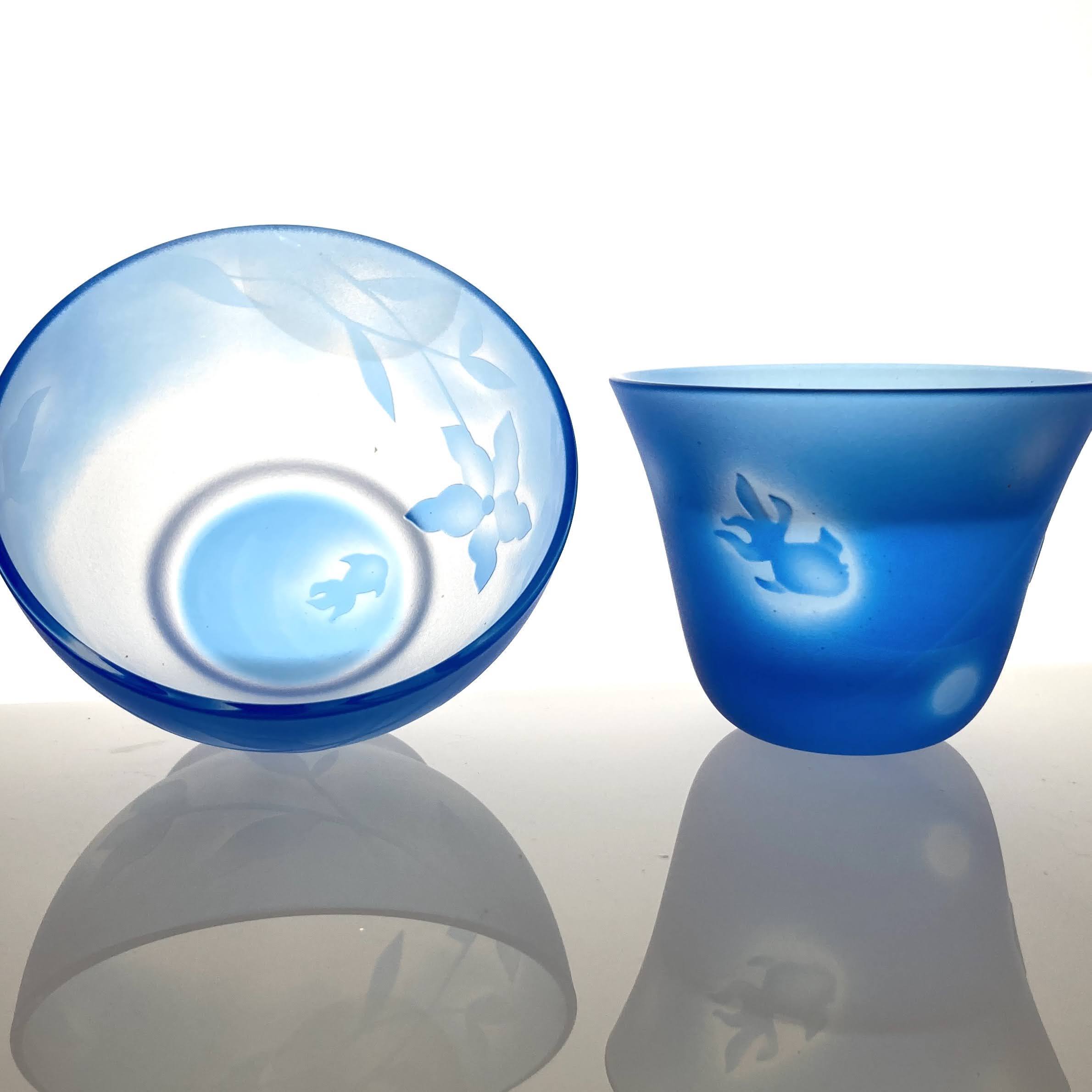 おひとり様セット】ゆらゆら金魚と花 豆鉢とおちょこ ガラスのぐい呑み