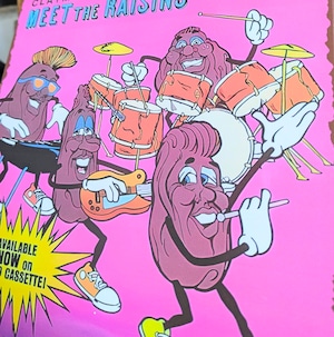 送料無料!ちょうどいいブリキ看板 【 カリフォルニアレーズン 】METAL SIGN / メタルサイン / ブリキ看板 / サインボード / ビンテージ加工〚アメリカン雑貨 アメトイ〛