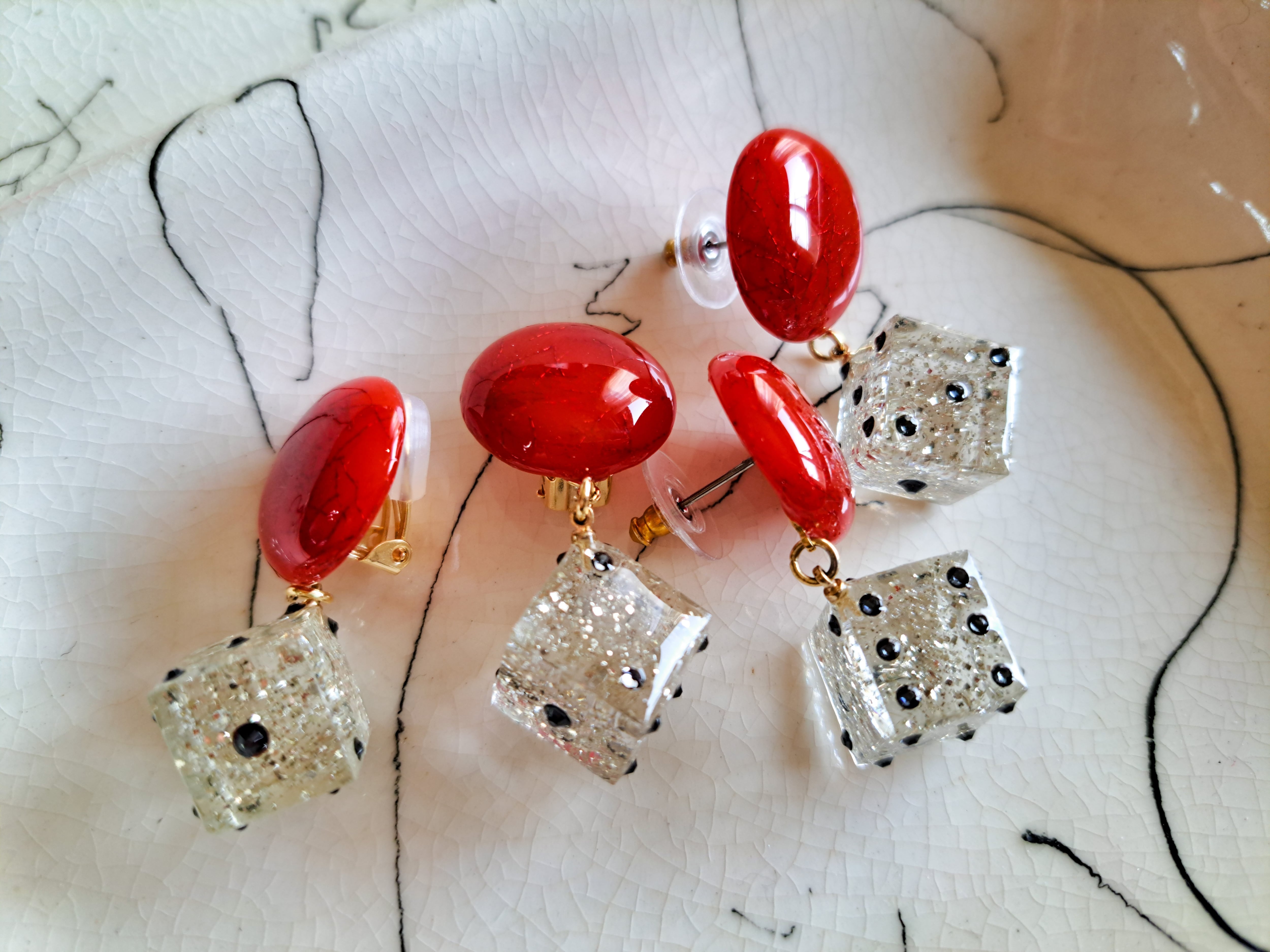 ◇GLITTER DICE ピアス・イヤリング◇サイコロピアス【レッド